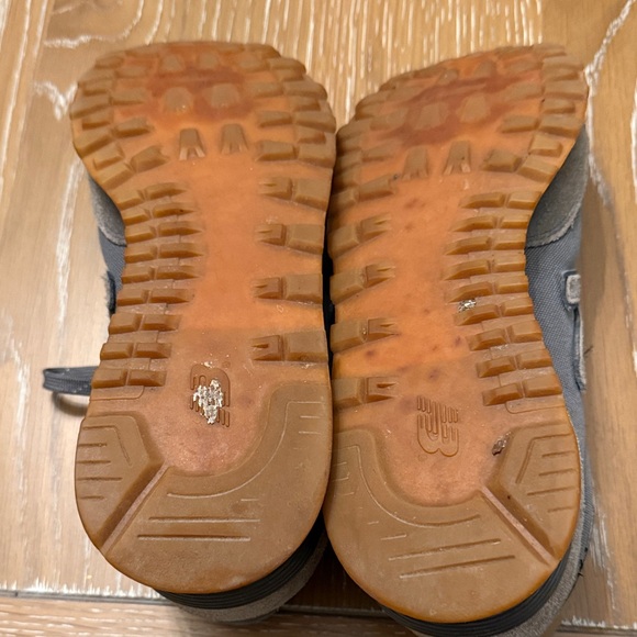 New Balance 515 Gray and Tan Men's Sneakers - Picture 5 of 8